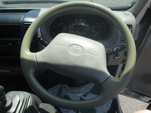 Toyota DYNA TRUCK 2014-02 4295-15