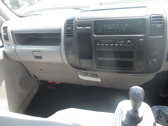 Toyota DYNA TRUCK 2014-02 4295-18