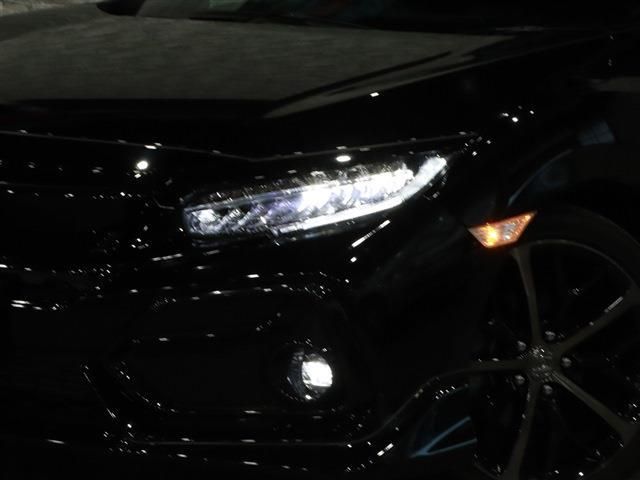 Honda CIVIC 2021-03 6356-8