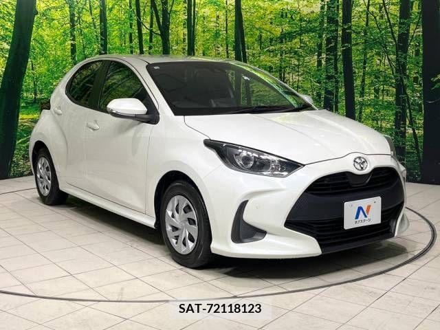 Toyota YARIS 2022-03 376203-16