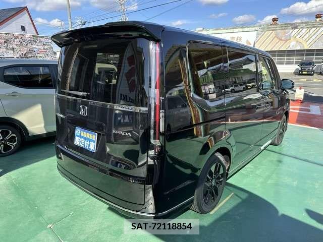 Honda e 2024-01 217413-17