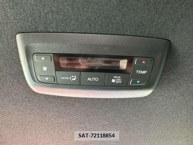 Honda e 2024-01 217413-11
