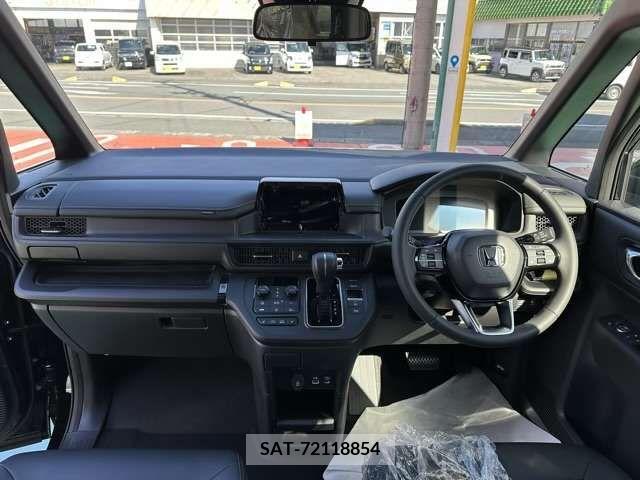 Honda e 2024-01 217413-10