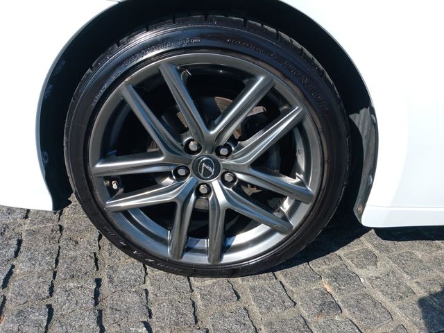 Lexus IS 2013-03 195603-7