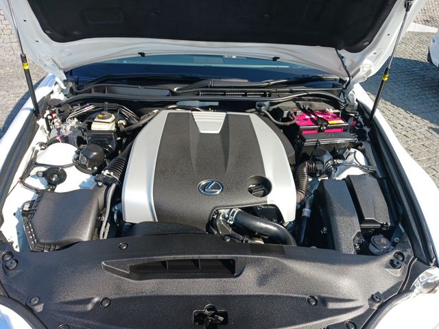 Lexus IS 2013-03 195603-23