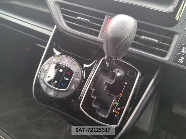 Toyota VOXY 2019-07 289134-16