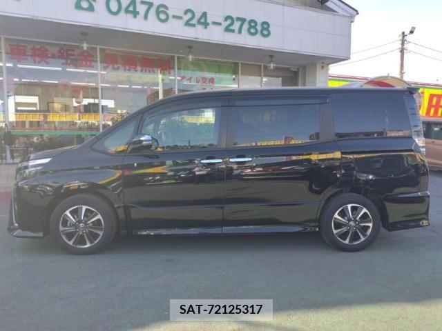 Toyota VOXY 2019-07 289134-11