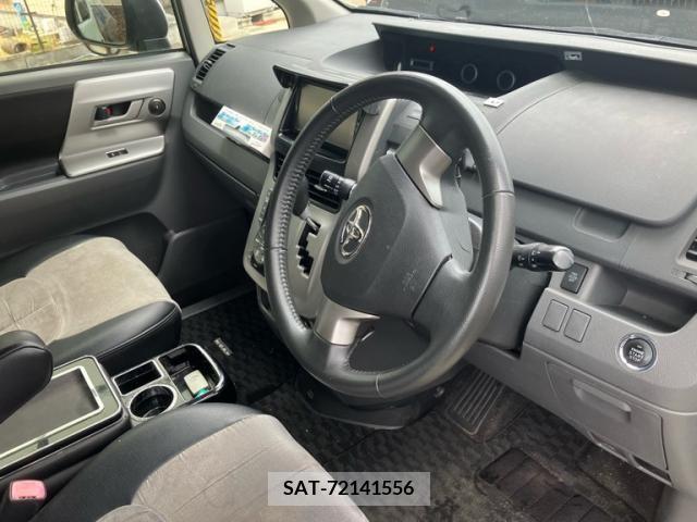 Toyota NOAH 2007-09 392852-4