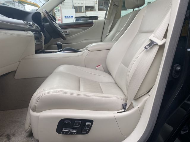 Lexus LS 2012-12 21695-14