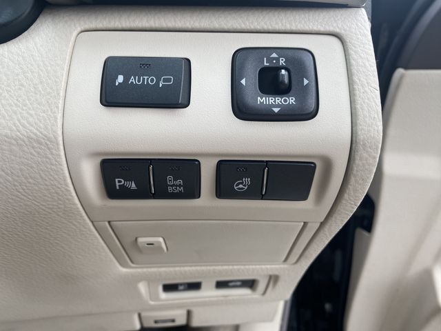 Lexus LS 2012-12 21695-18