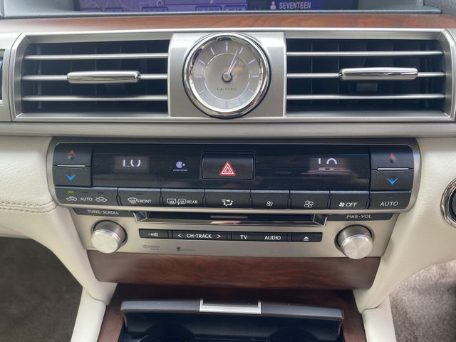 Lexus LS 2012-12 21695-24