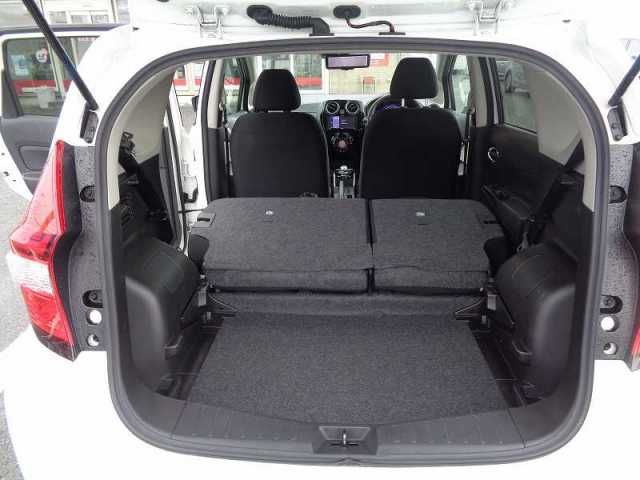 Nissan NOTE 2019-03 189102-15