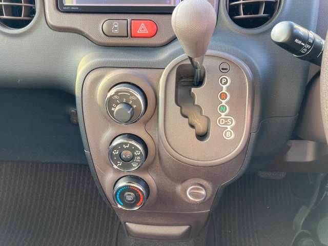 Toyota SPADE 2013-11 183779-9