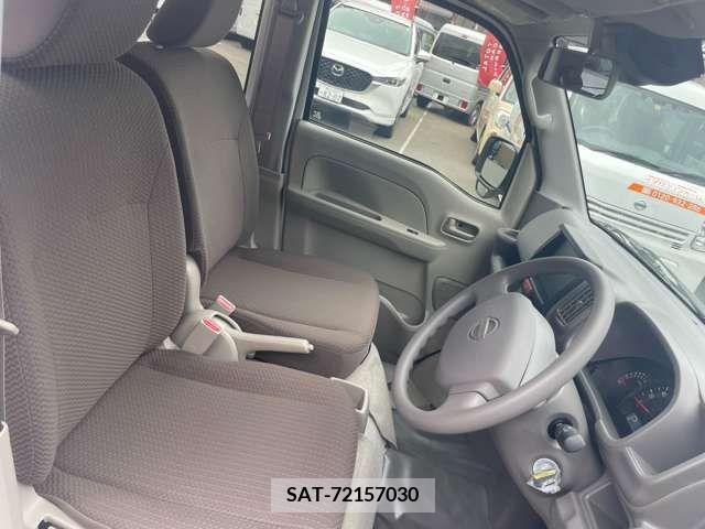 Nissan CLIPPER 2023-06 206153-1