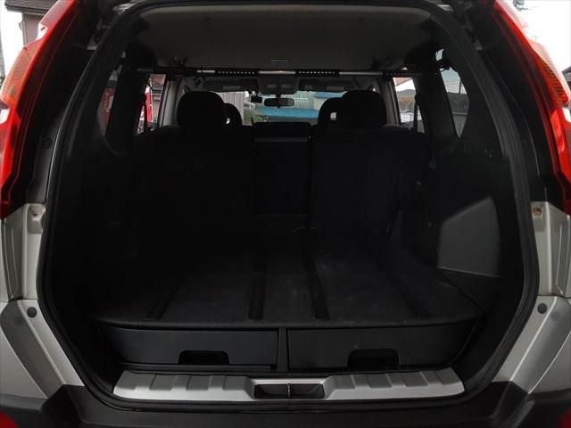 Nissan X-TRAIL 2010-05 187077-23