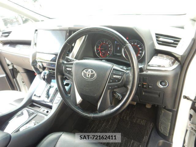 Toyota ALPHARD 2018-03 227830-9