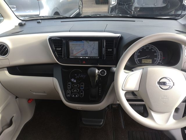 Nissan DAYZ ROOX 2019-07 8889-1