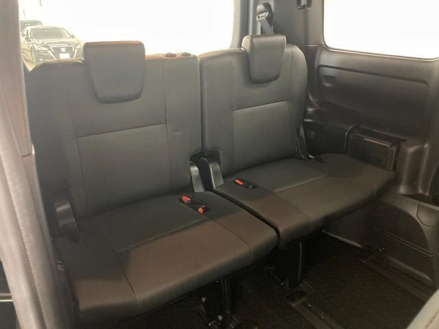 Toyota ESQUIRE 2017-02 27832-11
