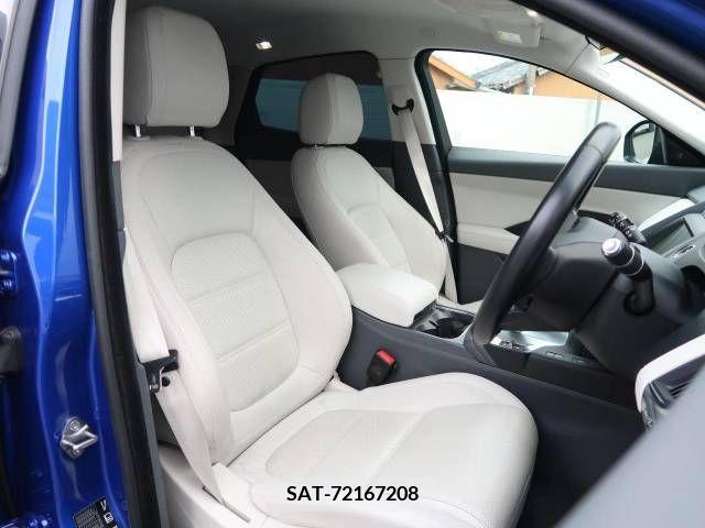 Jaguar E-PACE 2019-03 378721-15