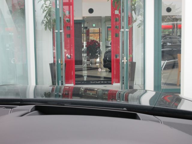 Bentley Bentley 2022-10 189003-26