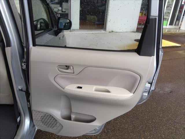 Daihatsu MOVE 2018-08 189410-3