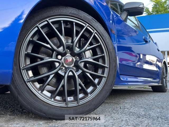 Subaru WRX STI 2017-05 290332-12