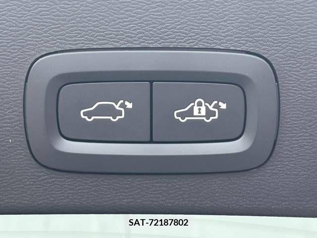 Volvo XC40 2022-03 394911-10