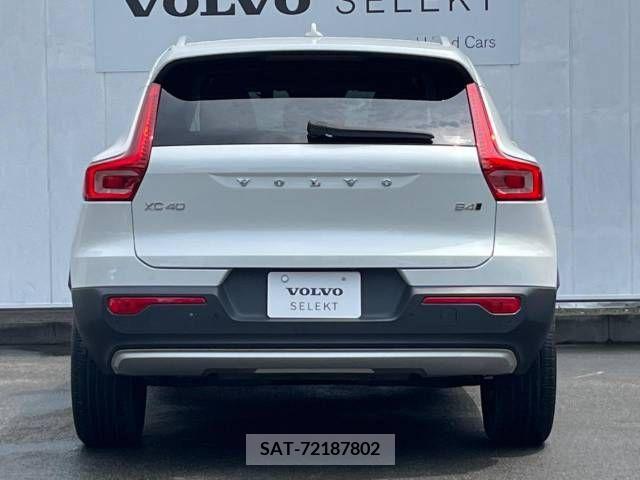 Volvo XC40 2022-03 394911-19