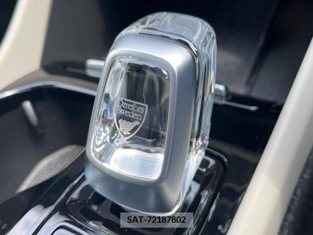 Volvo XC40 2022-03 394911-6