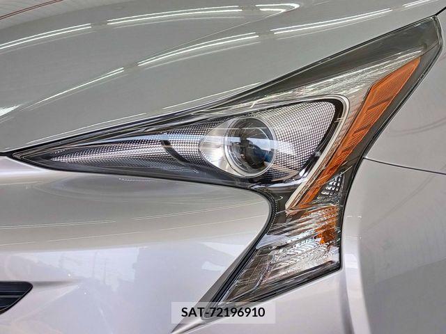 Toyota PRIUS 2017-08 384152-6