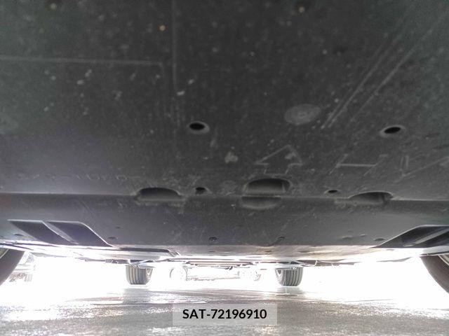Toyota PRIUS 2017-08 384152-14