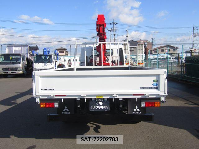 Mitsubishi CANTER 2023-10 263526-3