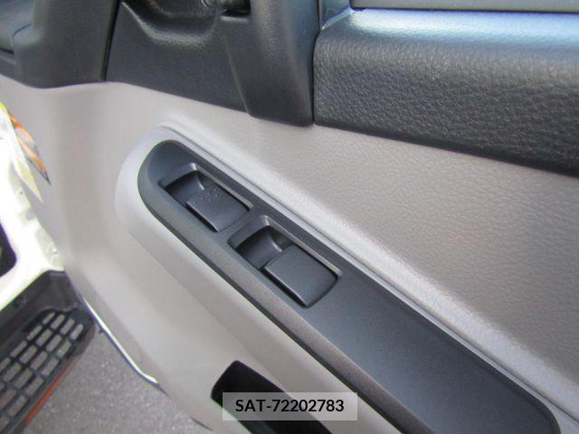 Mitsubishi CANTER 2023-10 263526-22