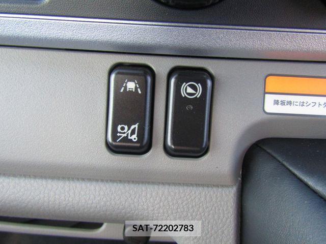 Mitsubishi CANTER 2023-10 263526-17