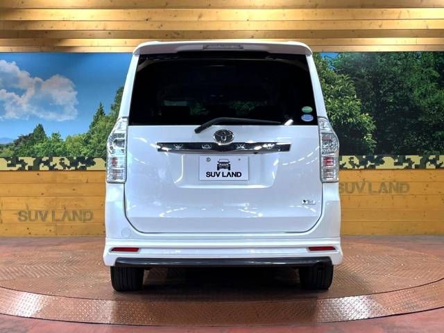 Toyota VOXY 2013-06 20328-16
