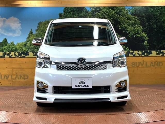 Toyota VOXY 2013-06 20328-15