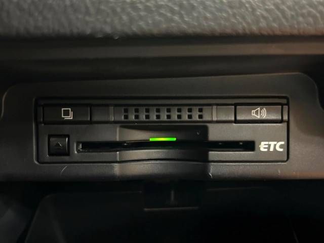Toyota VOXY 2013-06 20328-5