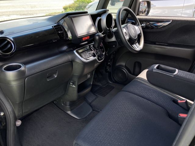 Honda N BOX CUSTOM 2015-06 193946-25