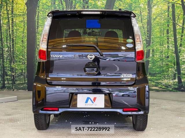 Nissan DAYZ 2014-07 353349-15