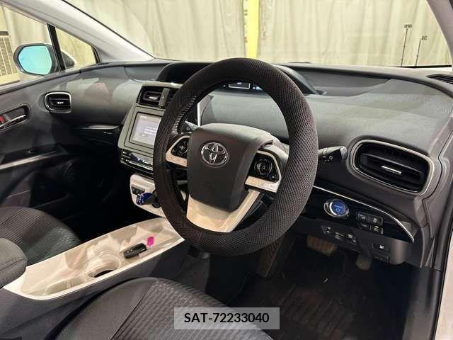 Toyota PRIUS 2016-06 282170-12