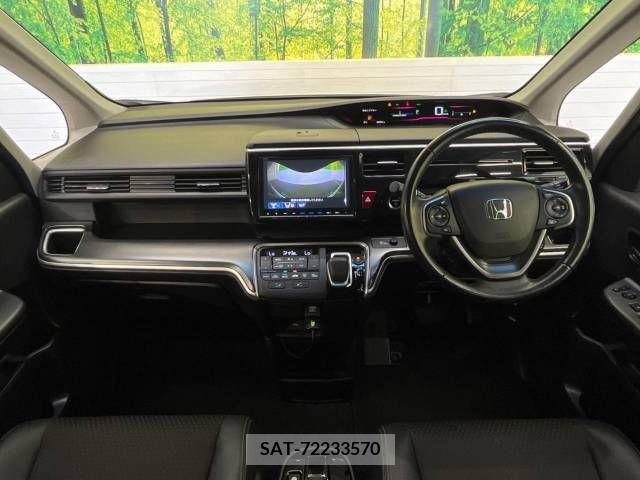 Honda STEP WGN 2017-09 368879-1