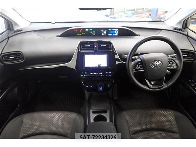 Toyota PRIUS 2022-01 366303-9