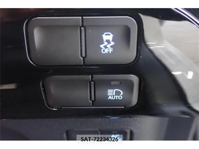 Toyota PRIUS 2022-01 366303-18