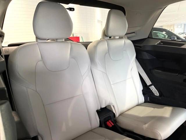 Volvo XC90 2022-03 190296-12