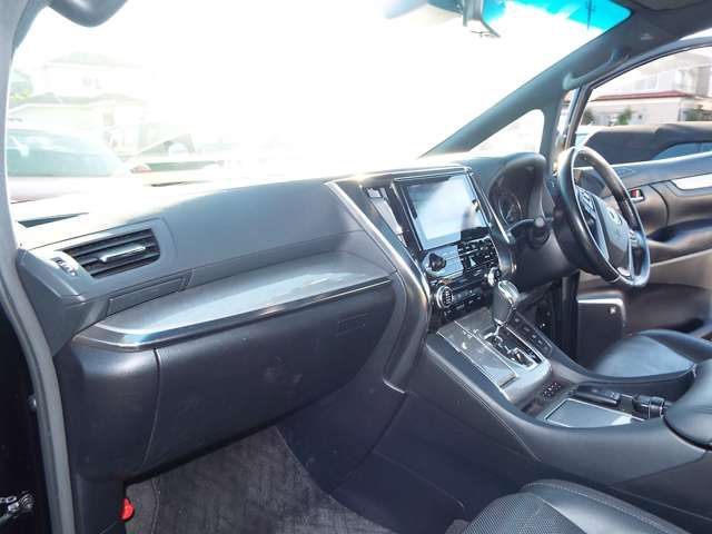 Toyota VELLFIRE 2018-11 28369-5