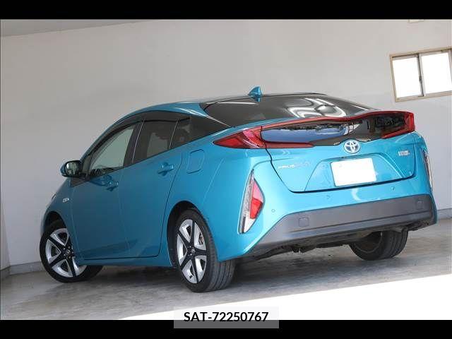 Toyota PRIUS PHV 2017-05 255306-7
