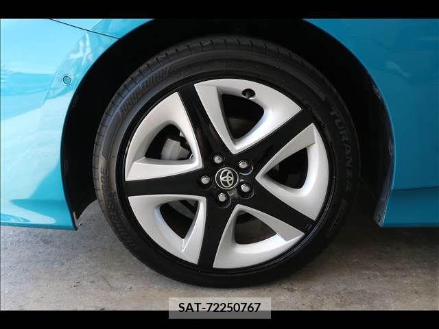 Toyota PRIUS PHV 2017-05 255306-18