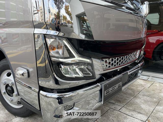 Mitsubishi CANTER 2023-08 208761-9