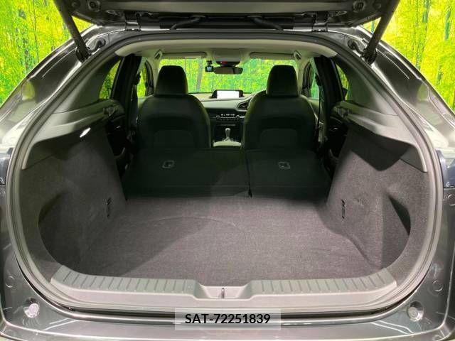 Mazda CX-30 2023-07 358489-10