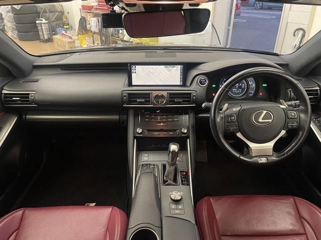 Lexus IS 2017-02 25393-16
